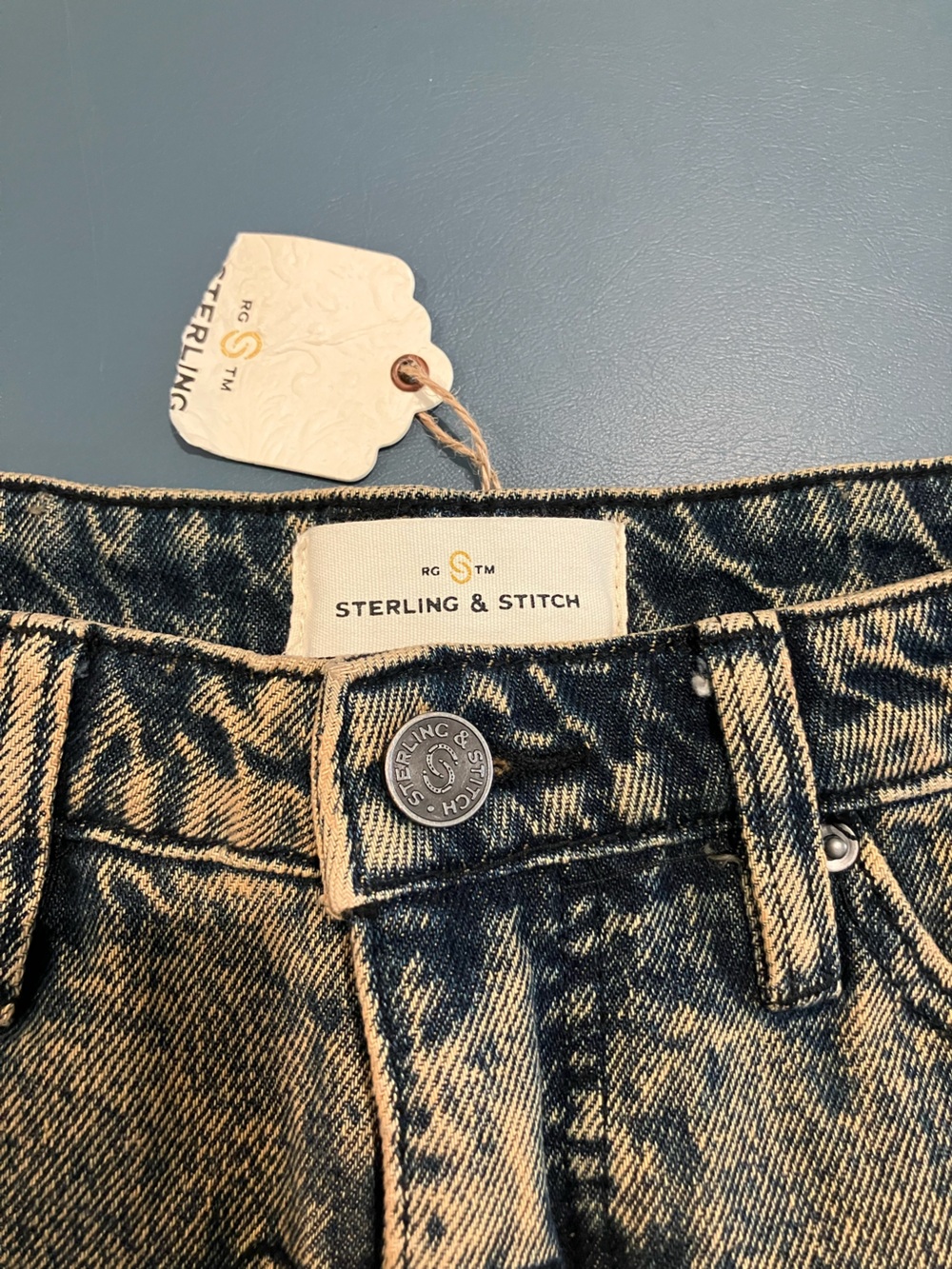 NWT Sterling & Stitch Buckle Acid Wash Denim High-Waist Shorts - Black/Grey - Picture 3 of 9